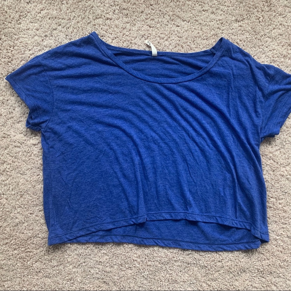 Nordstrom’s T-shirt Crop top